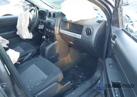 2016 Jeep Compass Sport из США, поврежденный, VIN 1C4NJDBB7GD670821